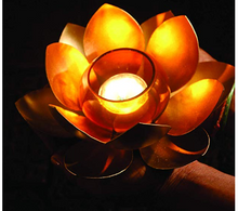 Load image into Gallery viewer, Lotus Candle Holder